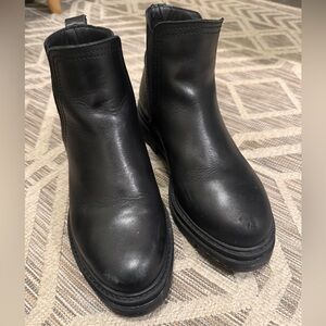 Steve Madden Lug Sole Black Leather Ankle Boots - Size EU 37/ US 6.5